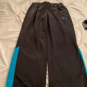 Boys size medium under armour pants